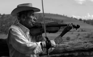 El violín (dir. Francisco Vargas Quevedo)