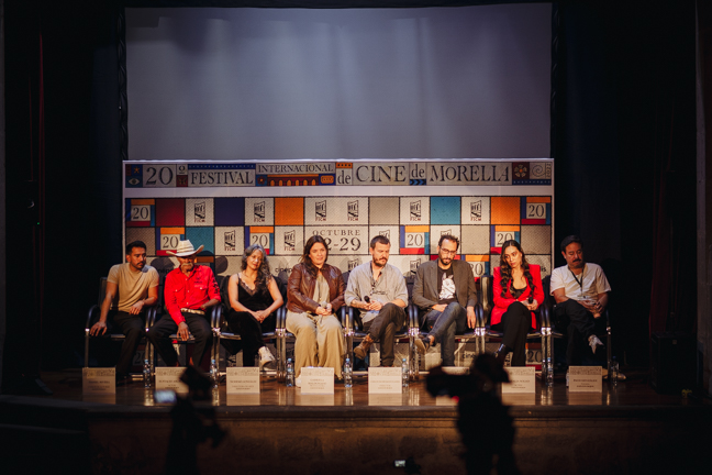 Mount Bank Abrumar carolino Conferencia de prensa ZAPATOS ROJOS en el 20° FICM | Morelia Film Fest