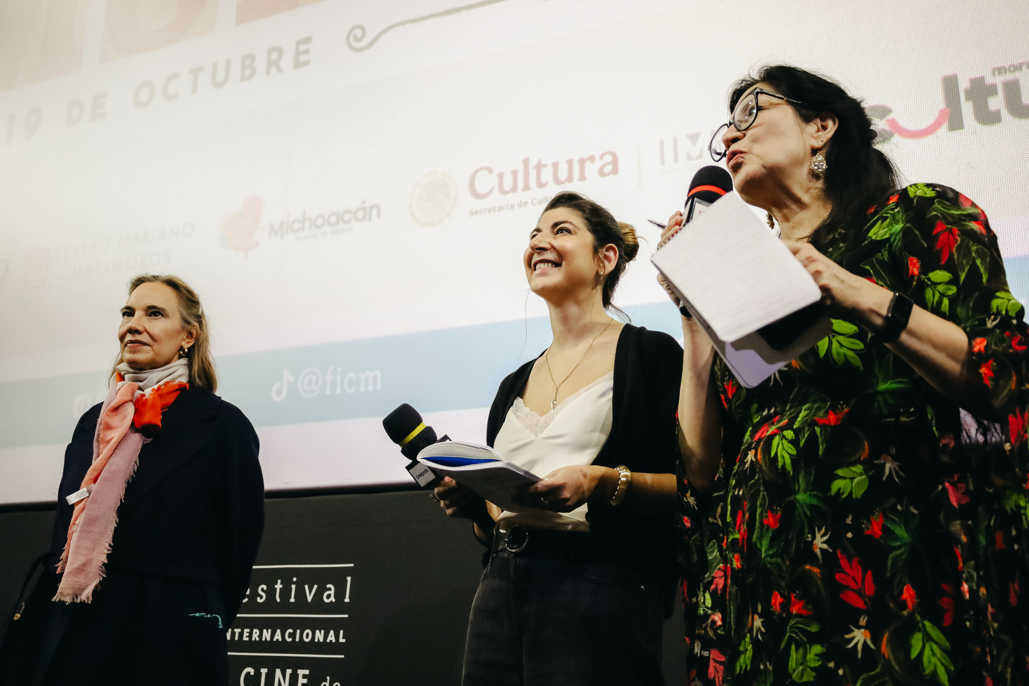 Función de LEFT HANDED GIRL en el 23° FICM