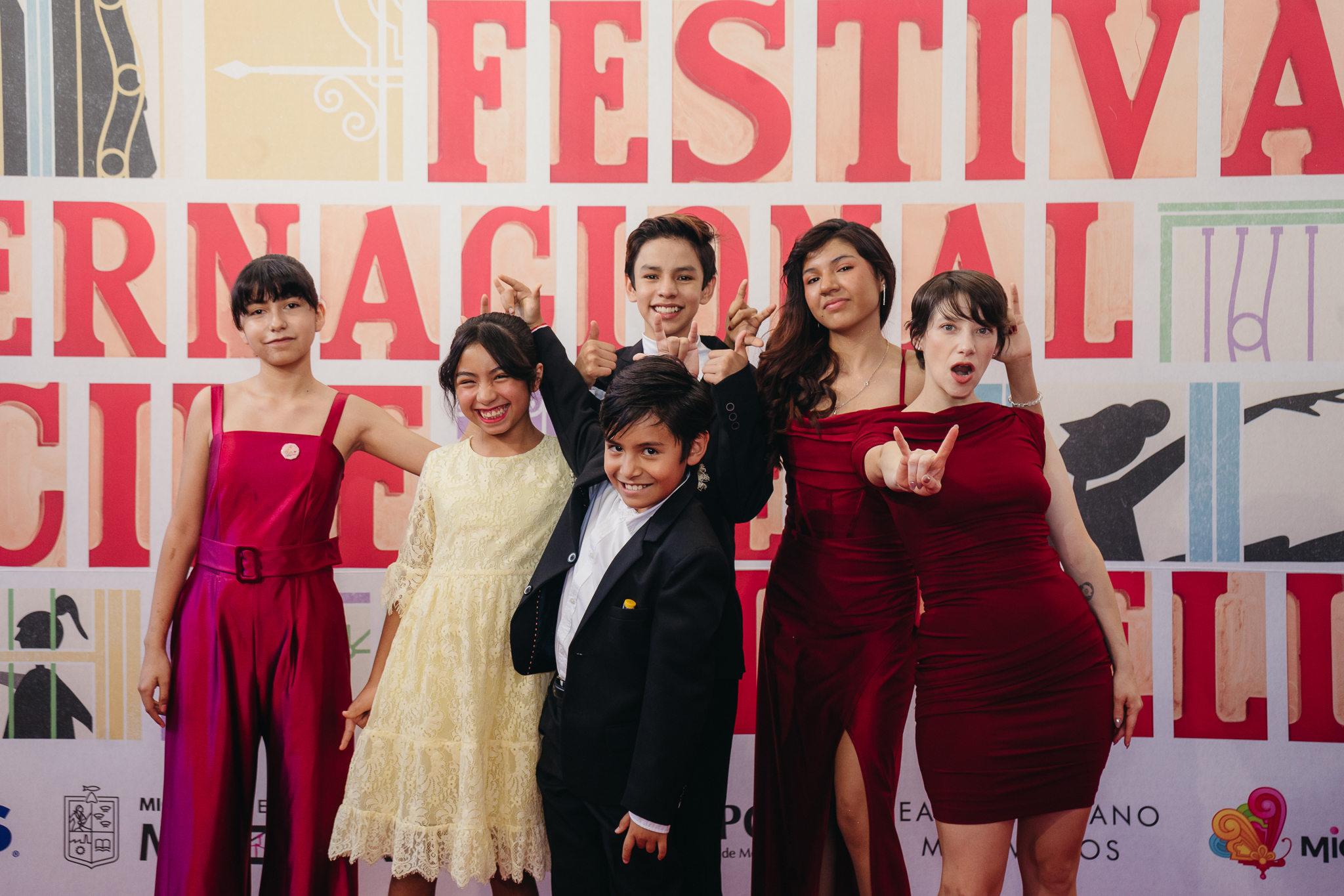 Alfombra roja de EL DIABLO FUMA en el 23° FICM