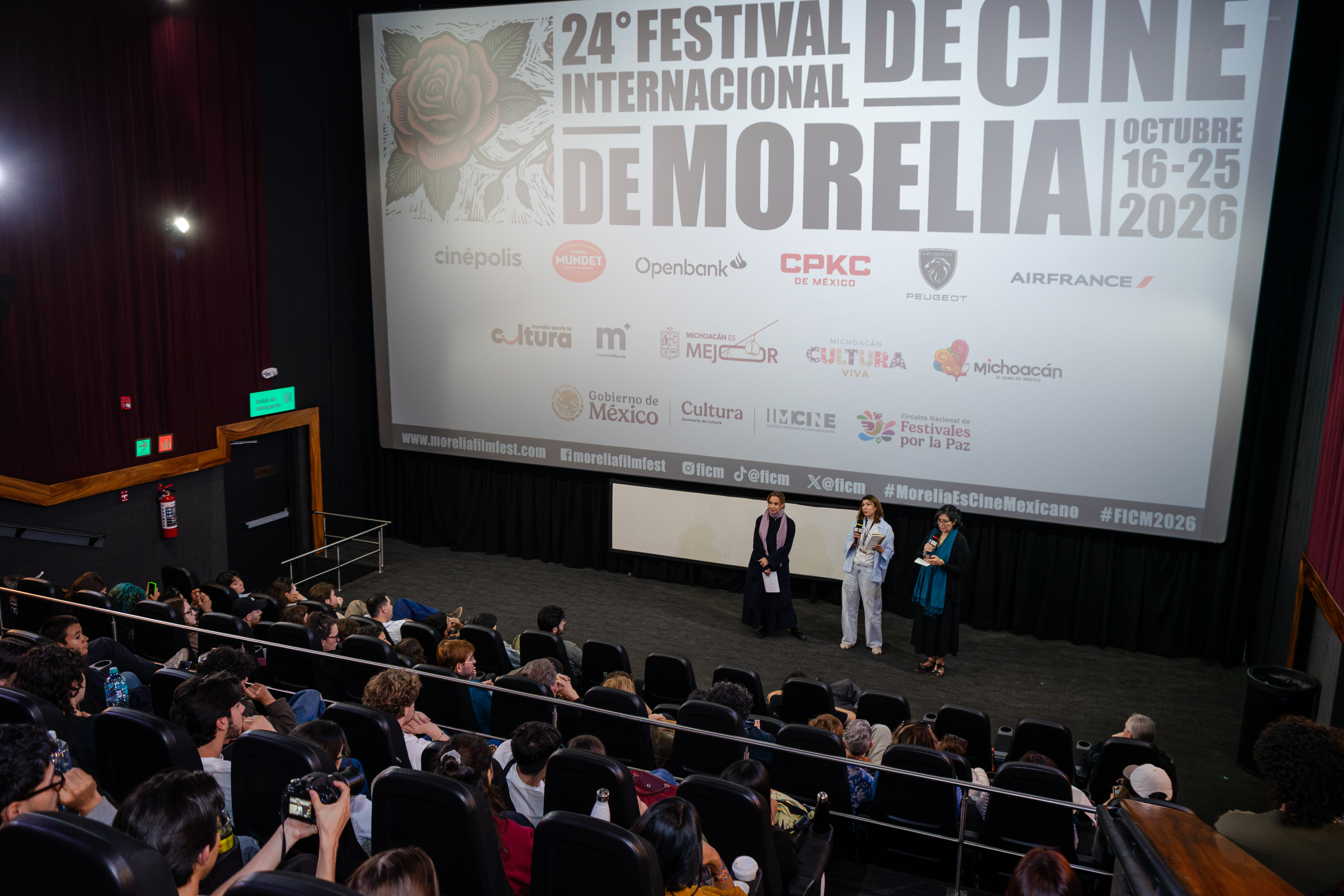 Proyección de A GIRL UNKNOWN en el 24° FICM