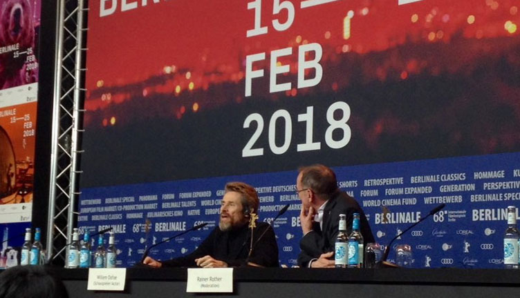 Willem Dafoe recibe Oso de Oro Honorario en la Berlinale 2018.