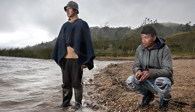 Entre fuego y agua (2021), de la realizadora colombiana Viviana Gómez Echeverry