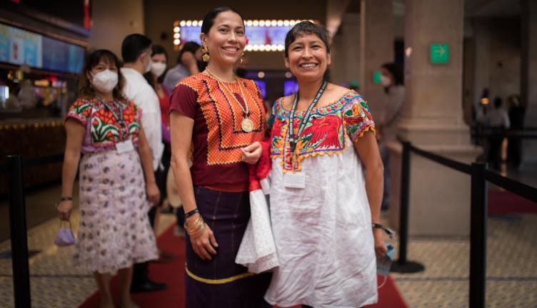 Karen Daneida y Yolanda Cruz