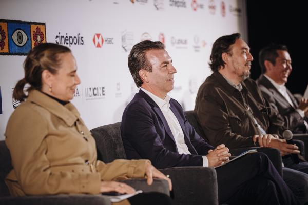 Daniela Michel, Alejandro Ramírez y Cuauhtémoc Cárdenas