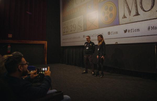 Óscar Uriel, Amy Redford