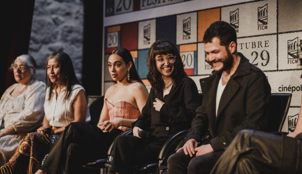 Martha Claudia Moreno, Mercedes Hernández, Natalia Solián, Michelle Garza, Alfonso Dosal