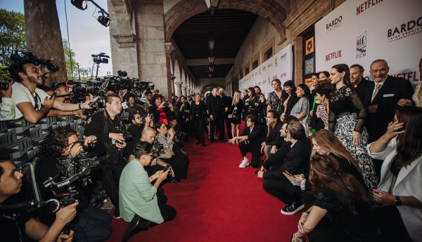 Alfombra roja BARDO, FALSA CRÓNICA DE UNAS CUANTAS VERDADES