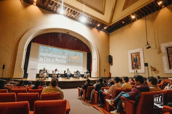 Mesa Redonda Tinta: Derechos Laborales en la Industria Cinematográfica el 21er FICM