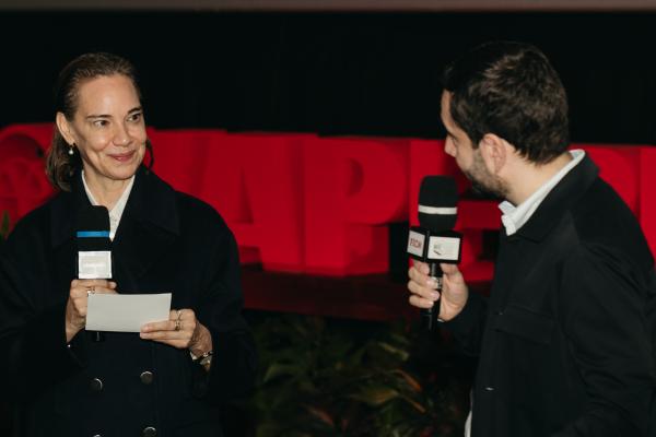 Daniela Michel, Paulo Butchart