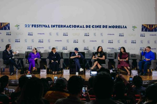 Virginie Montel, Daniela Michel, Jacques Audiard, Karla Sofía Gascón, Adriana Paz, Damien Jalet