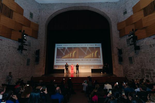  Iván Orlic, Barbara Mori, Ricardo de Montreuil