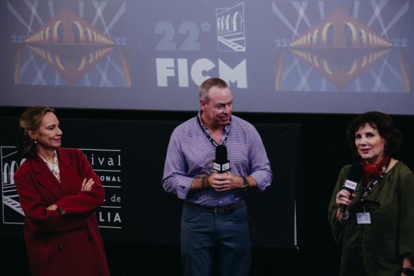 Alejandro Ramírez, Daniela Michel, Stephen Soucy