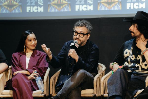 Anna Díaz, Alonso Ruizpalacios, Raúl Briones