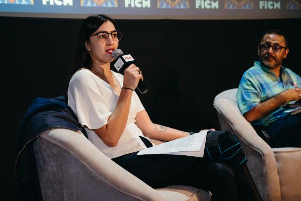 Presentación de libro "Hermenéutica y esquirlas en la mirada cinematográfica. Ejercicios de interpretación fílmica"