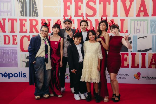 Elenco de EL DIABLO FUMA en el 23° FICM