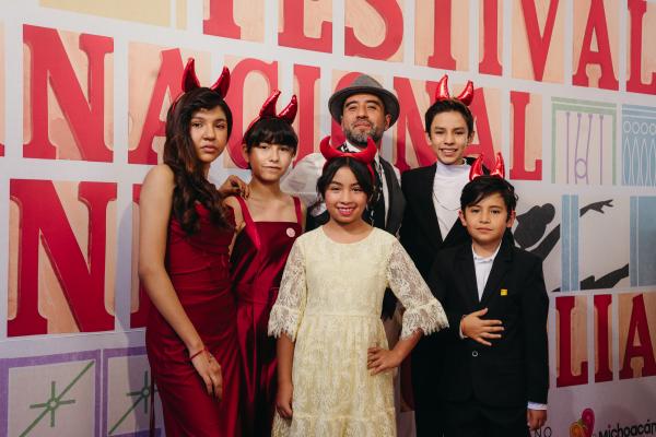 Laura Uribe Rojas, Regina Alejandra, Carlos Hernández Vázquez, Donovan Said, Maripau Bravo, Rafael Nieto,