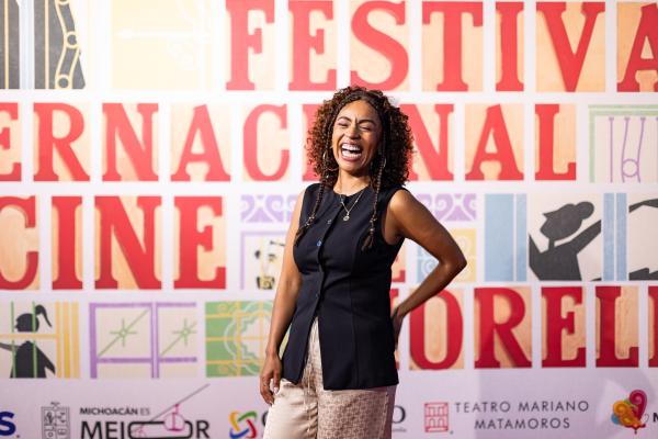 Alfombra roja de SI NO ARDEMOS, CÓMO ILUMINAR LA NOCHE en el 23º FICM