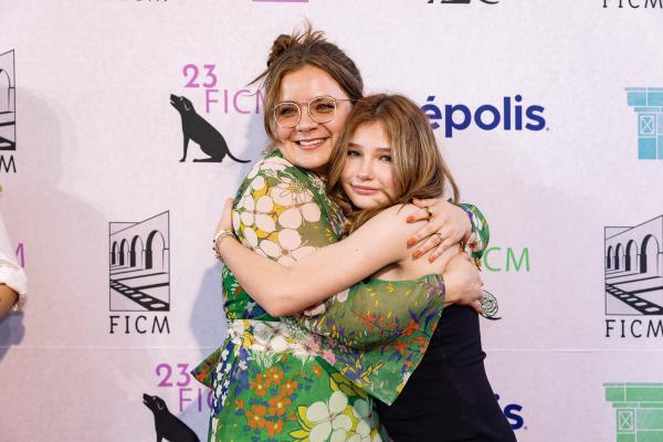 Andrea Porras Madero, Aurora Dávila 