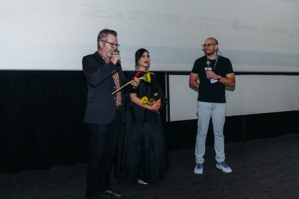 Joseph Todd Walker, Jaklyn Bejarano, Carlos Gómez Iniesta