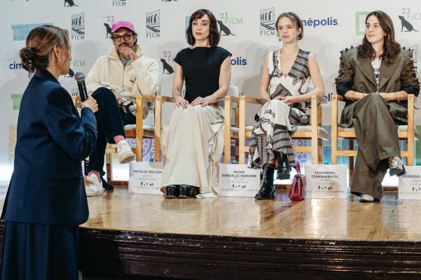 Daniela Michel, Gerardo Gatica, Natalia Solián, Naian González Norvid, Cassandra Ciangherotti
