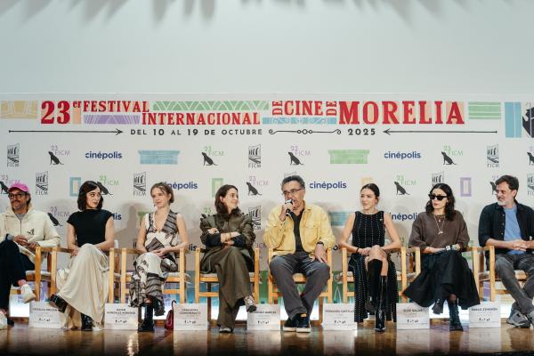 Daniela Michel, Gerardo Gatica, Natalia Solián, Naian González Norvid, Cassandra Ciangherotti, Rodrigo García, Fernanda García, Ilse Salas, Pablo Zimbrón