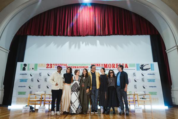 Daniela Michel, Gerardo Gatica, Natalia Solián, Naian González Norvid, Cassandra Ciangherotti, Rodrigo García, Fernanda García, Ilse Salas, Pablo Zimbrón