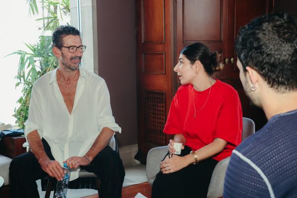 David Pablos, Ava Cahen