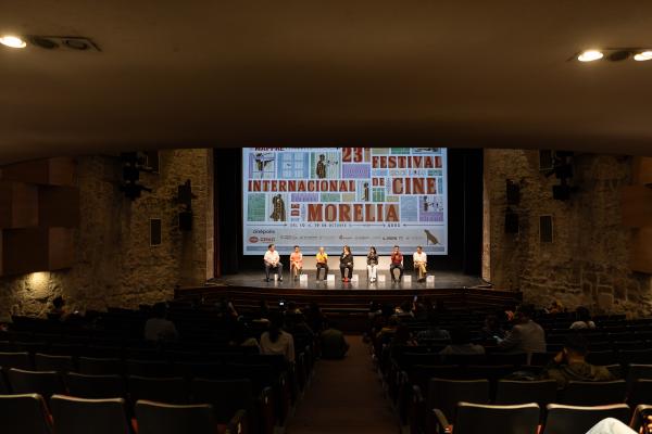 Yossy Zhaga, Paulina Villavicencio, Abian Vainstein, Paula Markovitch, Ángeles Pradal,  Martín Paolorossi, Agustín Adba