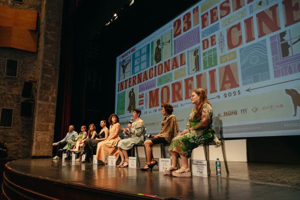 Stacy Perskie, Paloma Petra, Aurora Dávila, Marìa Castellá, Mayra Hermosillo, Natalia Plascencia, Rosy Rojas, Andrea Porras Madero