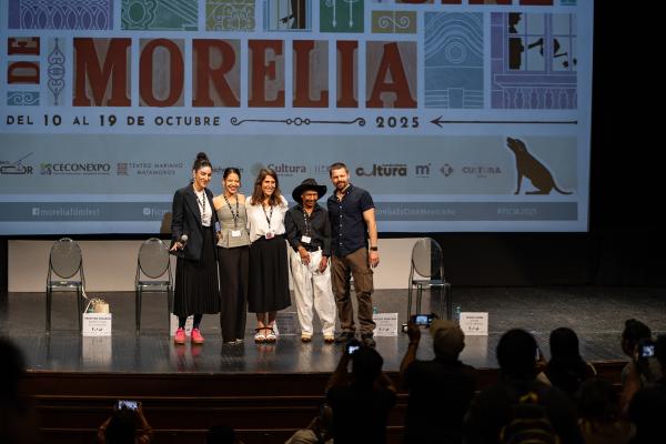 Cristina Velasco, Andrea Lara, Nuria Ibáñez, Basilio Moncada, Blake Webb