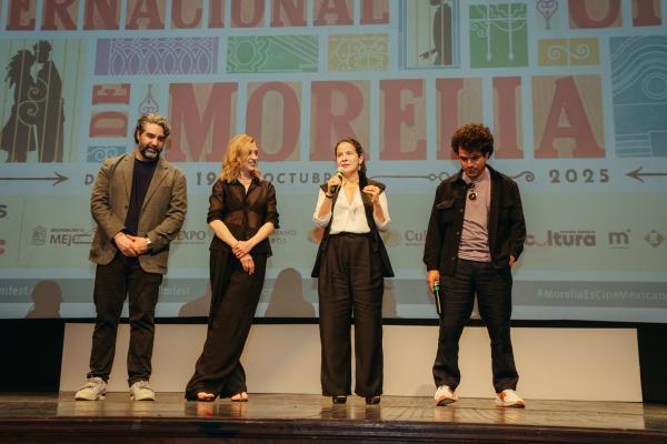 Salvador Espinosa, Tato Alexander, Arcelia Ramírez, Memo Villegas