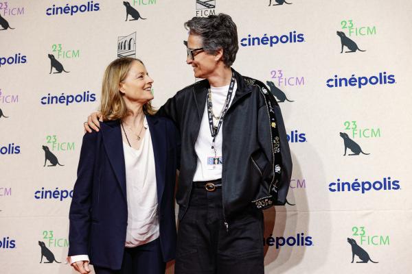 Alexandra Hedison, Jodie Foster