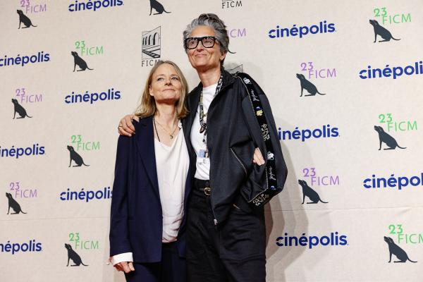 Alexandra Hedison, Jodie Foster