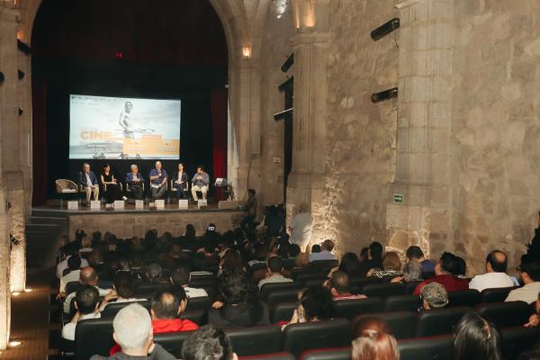 Presentación editorial del libro MICHOACAN EN EL CINE. EPISODIOS EN LA PANTALLA de Jaime Vázquez en el 23° FICM
