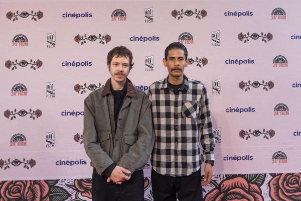 Jonathan Zarate, Axel Bertha