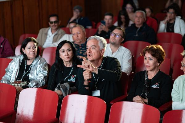 Mesa redonda del líbro ESCRITORAS PIONERAS DEL CINE SONORO EN MÉXICO: JANET ALCORIZA en el 24° FICM