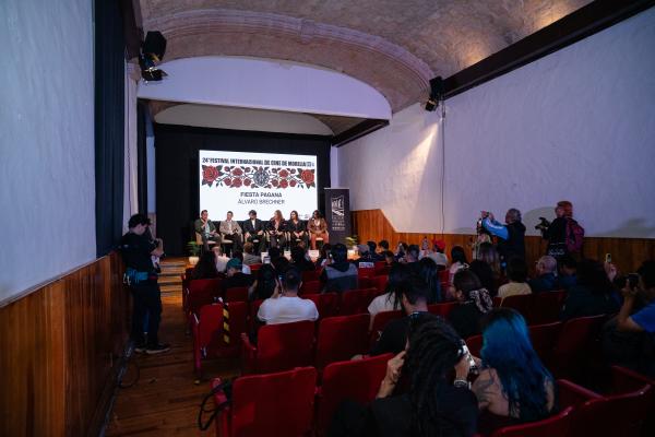 Función de FIESTA PAGANA en el 24° FICM
