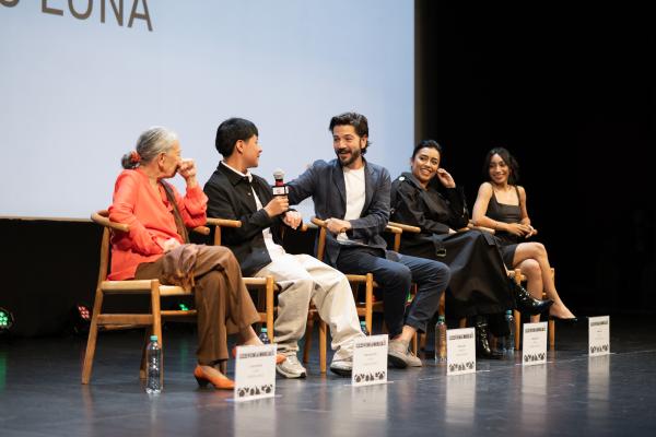 Luisa Huertas, Sergio Bautista, Diego Luna, Adriana Paz, Anna Díaz