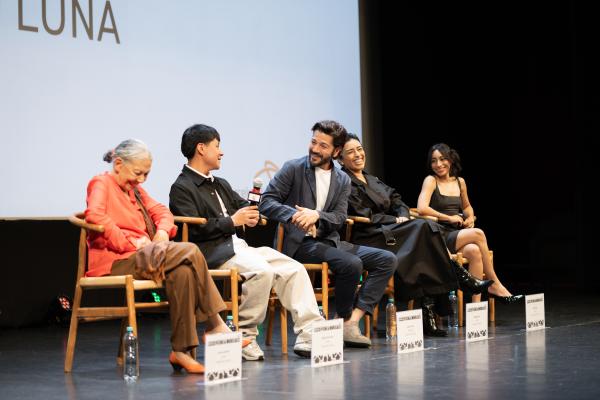 Luisa Huertas, Sergio Bautista, Diego Luna, Adriana Paz, Anna Díaz