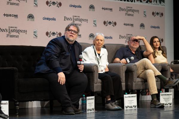 Guillermo del Toro, Bertha Navarro, Guillermo Navarro, Ivana Baquero