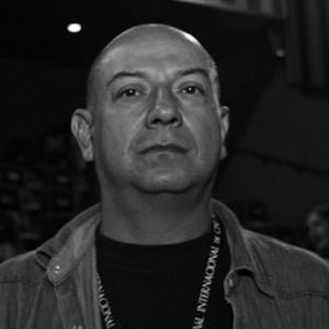 Roberto Olivares