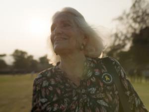 Àvia, el jardín de la memoria (2025, dir. Rodrigo Ímaz)